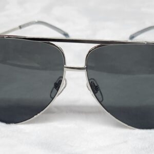 Gucci GG1677S 001 6211  145 xl Silver
